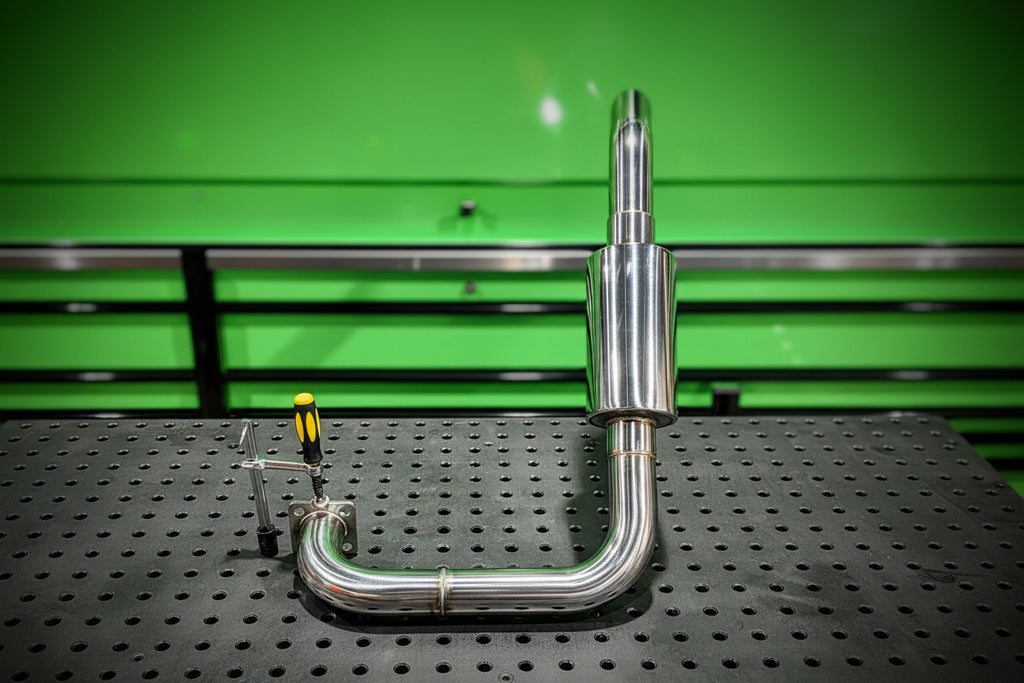 Kubota SVL95-2/97-2 Exhaust